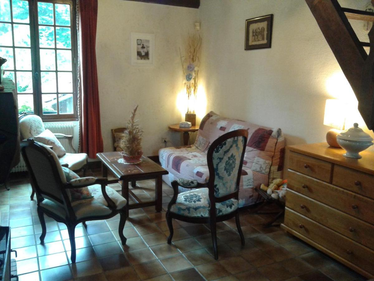 Au Grand Sapin Chambres Chez L'Habitant Henonville Экстерьер фото